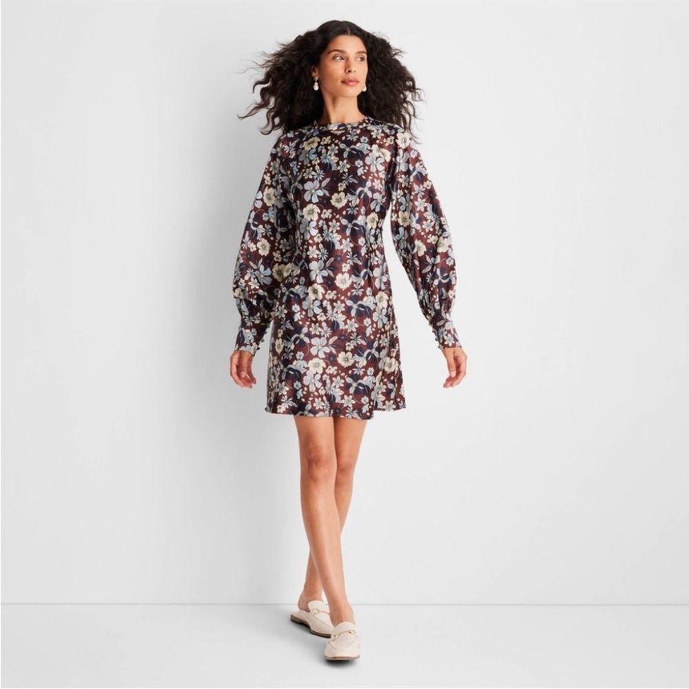 Future Collective w Reese Blutstein
NWT Women's Long Sleeve Satin Mini Dress 6 - Picture 1 of 3